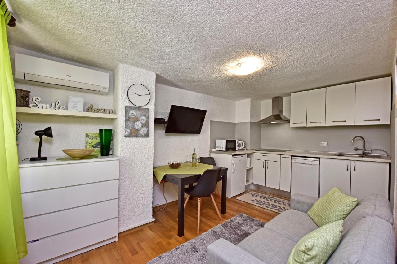 Apartment Corta City-Centre Пореч Екстериор снимка